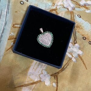Heart-Shaped Gold Pendant with Diamonds and Emerald Stone Halo
